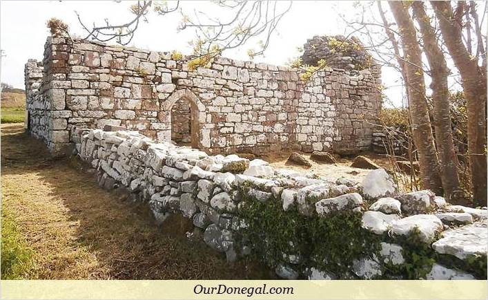 Celtic Ruins Of Kilbarron Church And Graveyard, South Donegal, Ireland