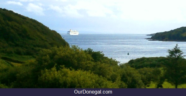 P And O Cruises Departing Killybegs Donegal Ireland On An Atlantic Voyage